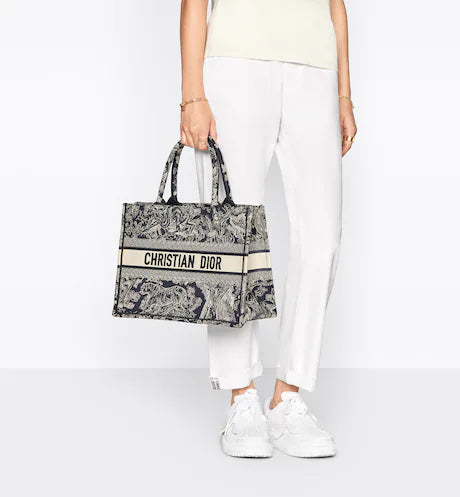 MEDIUM DIOR BOOK TOTE Blue Toile de Jouy Reverse Embroidery (36 x 27.5 x 16.5 cm)