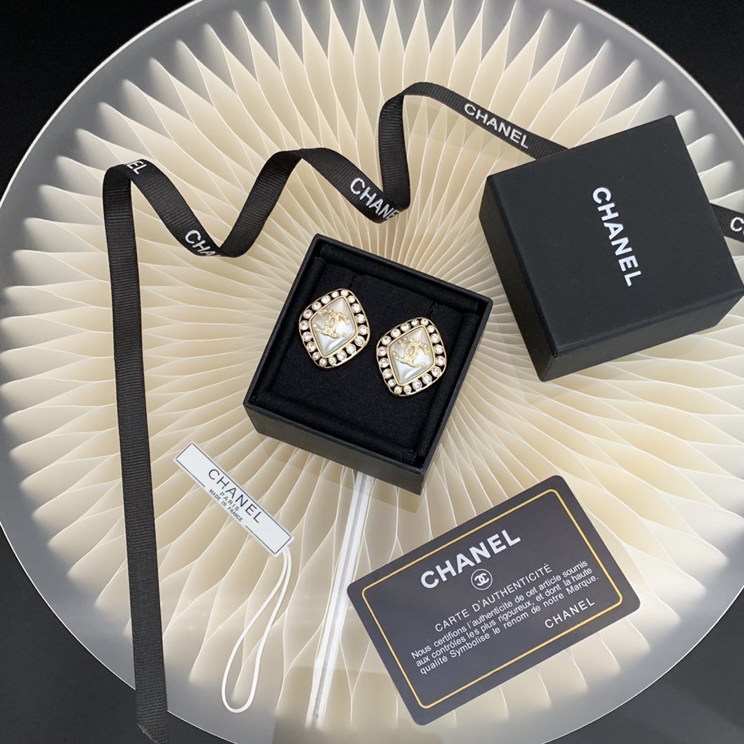 Fashion Hollow Rhinestone Earrings