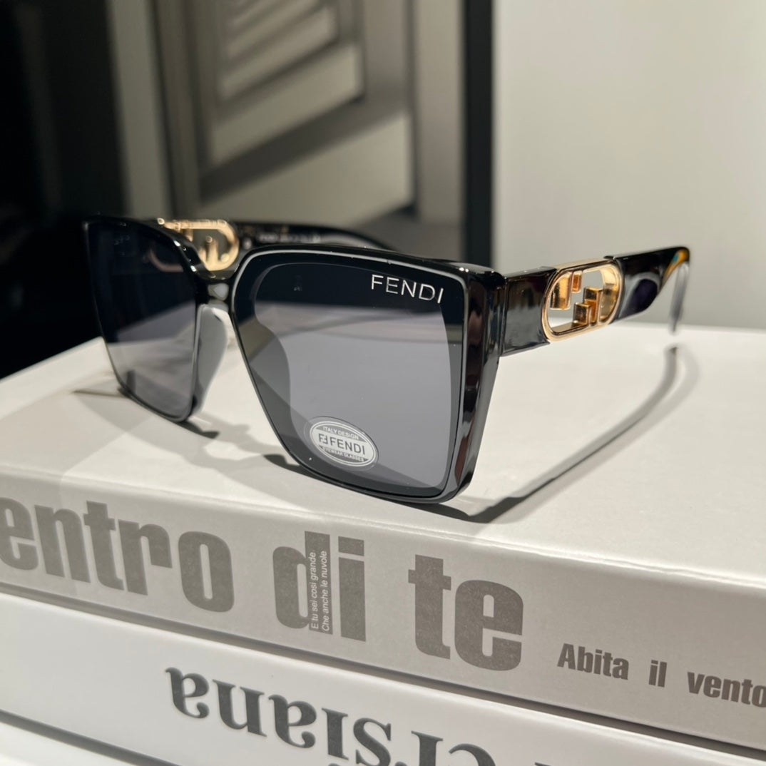 5 Color Women's Sunglasses—7464