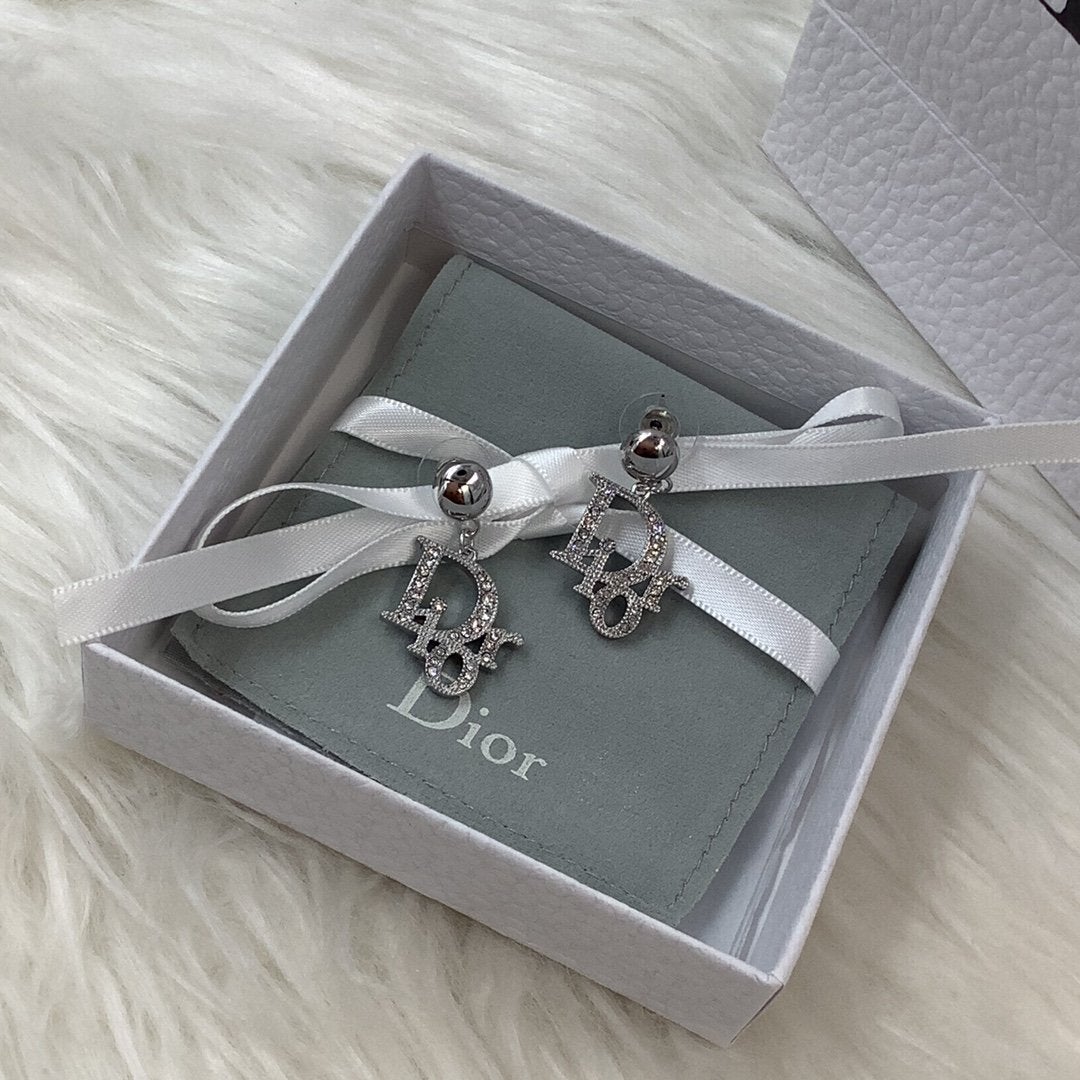 Elegant rhinestone letter pendant earrings