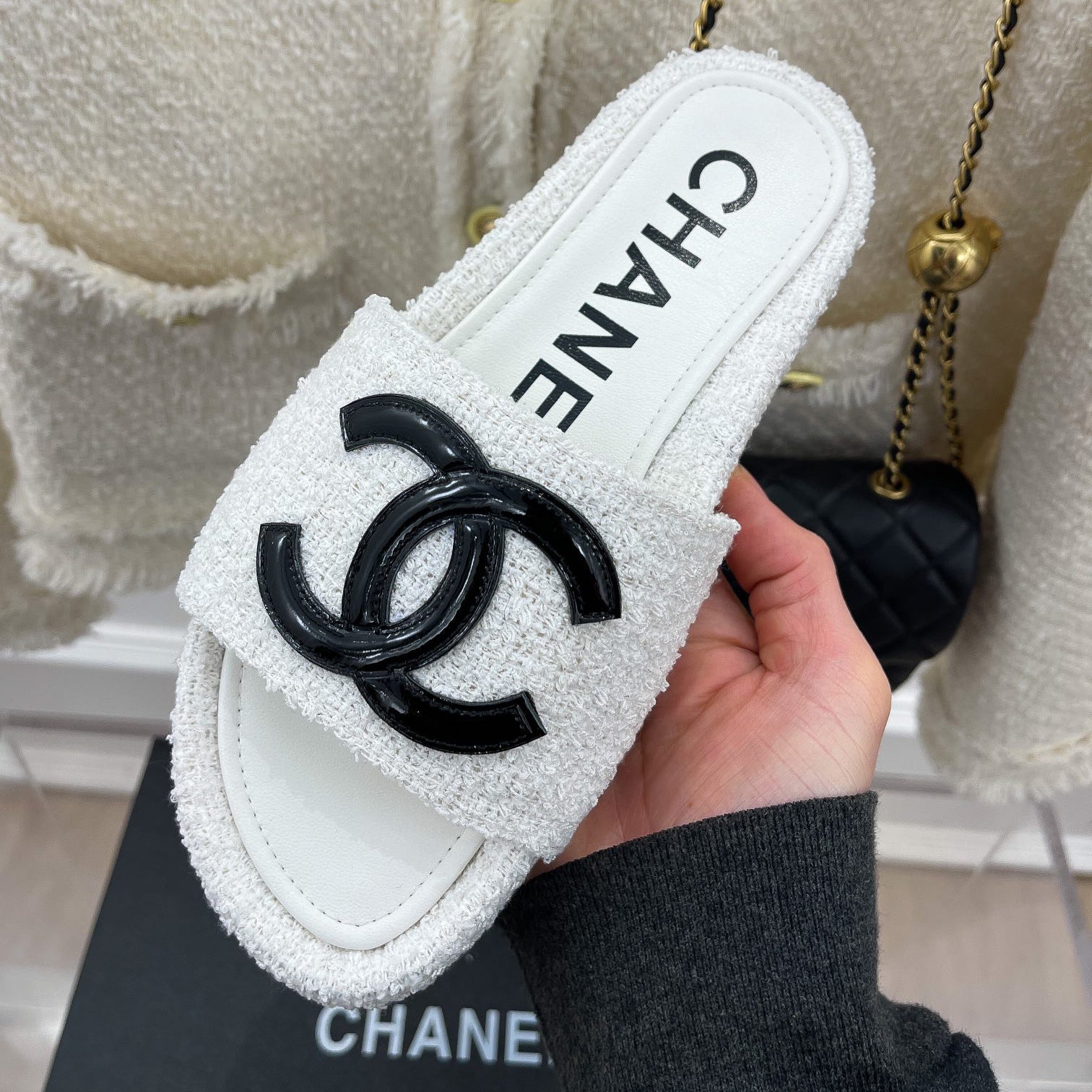 Women_Slippers/Sandals shoes eur 35-41