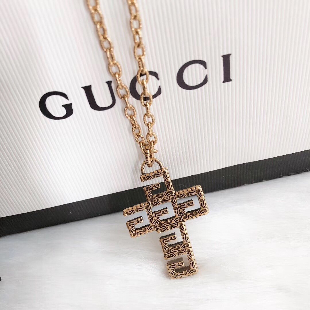 Vintage Cross Engraving Necklace