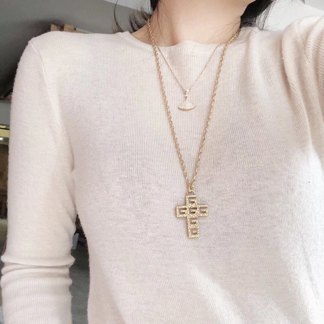 Vintage Cross Engraving Necklace