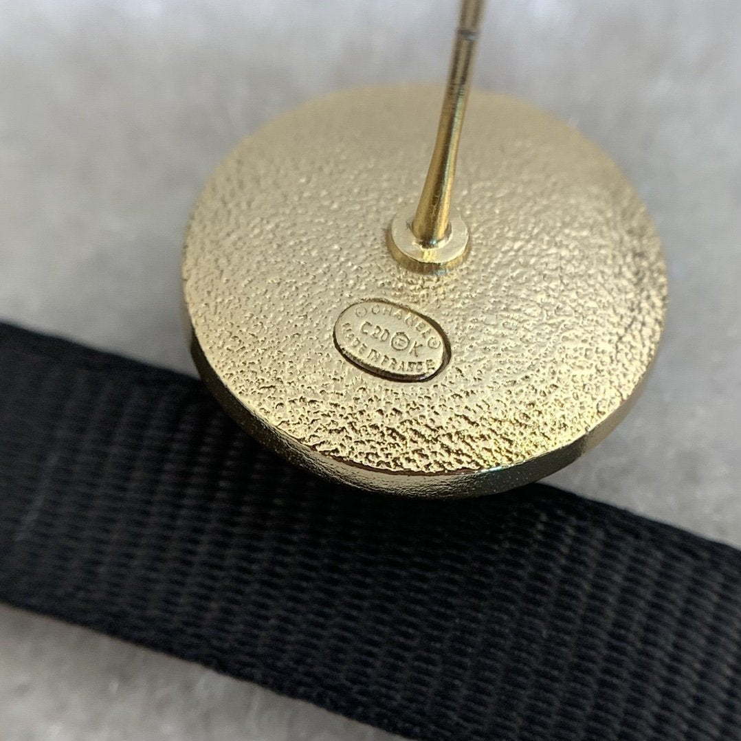 Fashion Round Pearl Crystal Stud Earrings