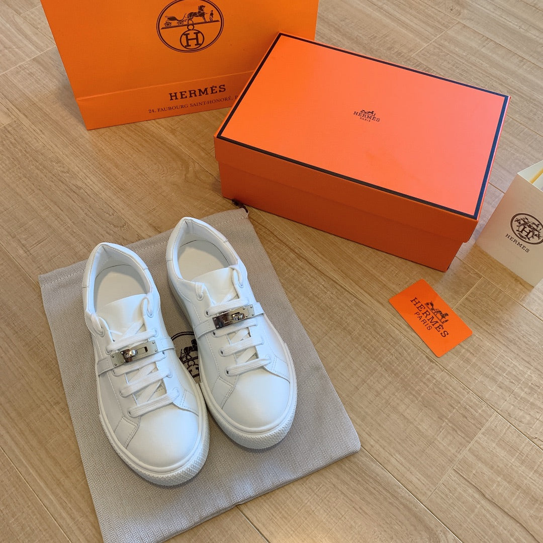 2023 new Silver buckle white shoes