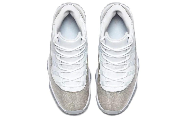 (WMNS) Air Jordan 11 Retro 'Vast Grey' AR0715-100