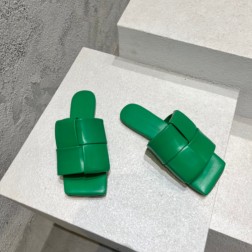 Women_Slippers/Sandals shoes eur 35-41