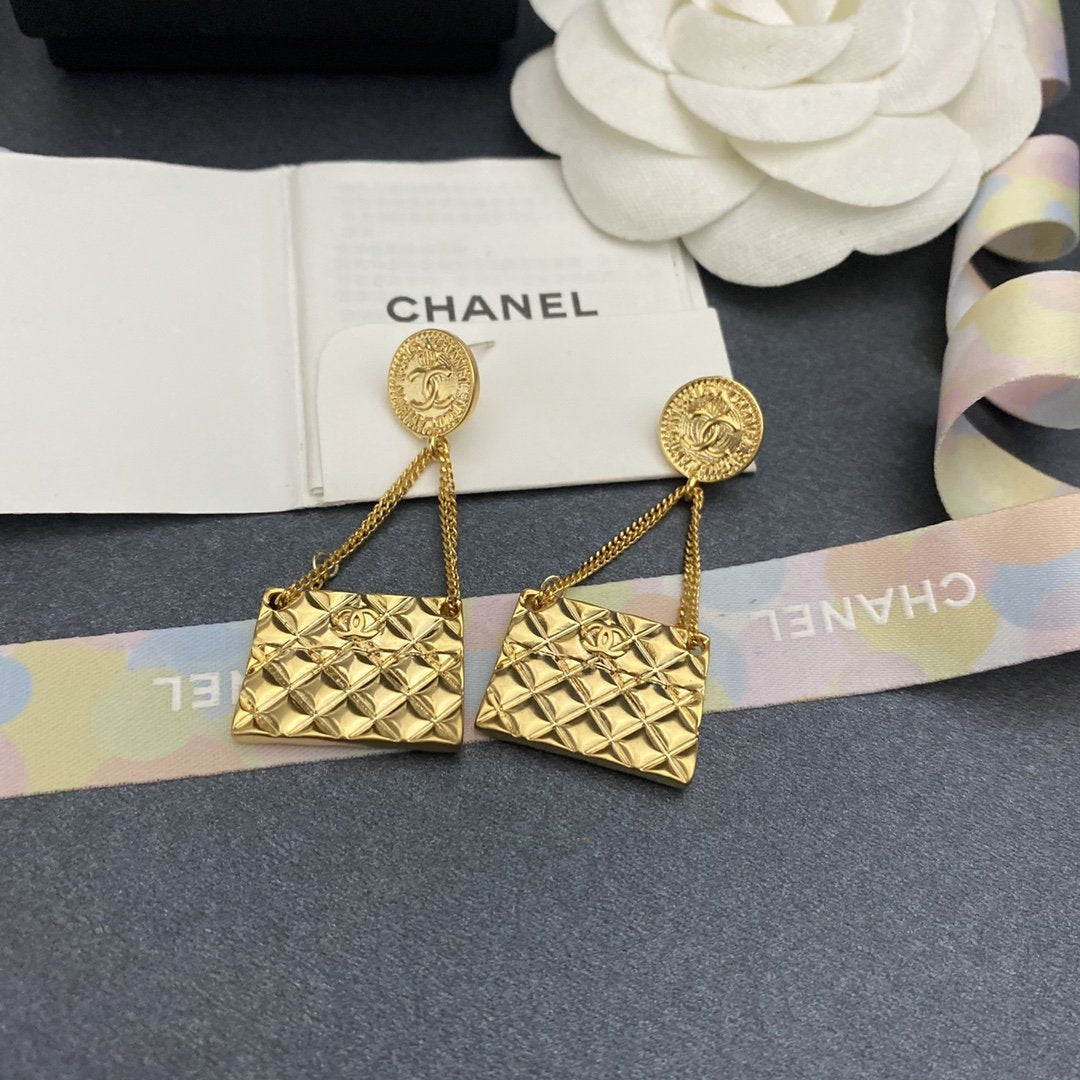 Fashion bag pendant earrings
