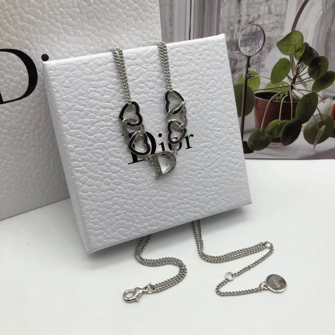 Fashion stitching heart pendant necklace