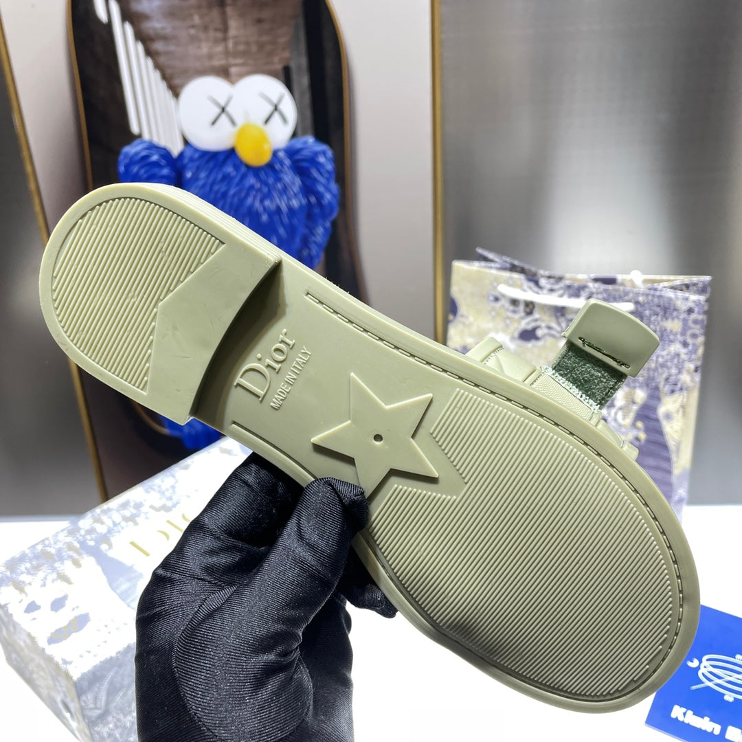 2023 Velcro Slippers