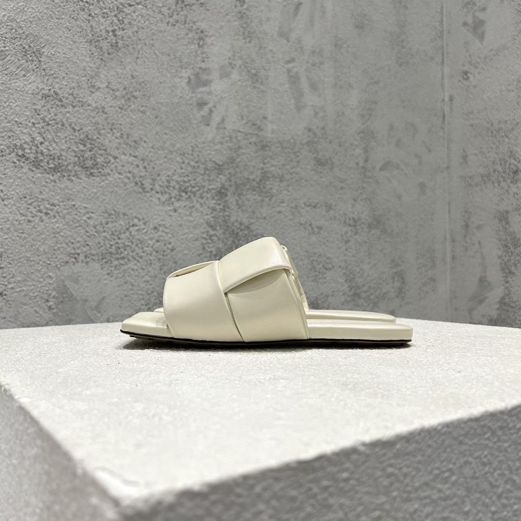 Women_Slippers/Sandals shoes eur 35-41