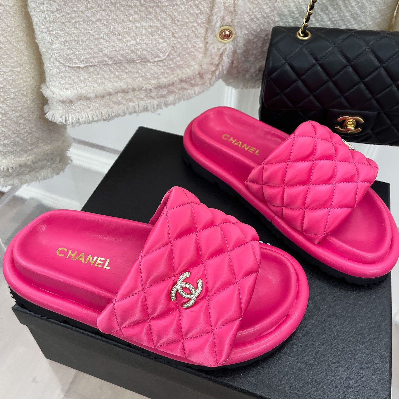 Women_Slippers/Sandals shoes eur 35-43