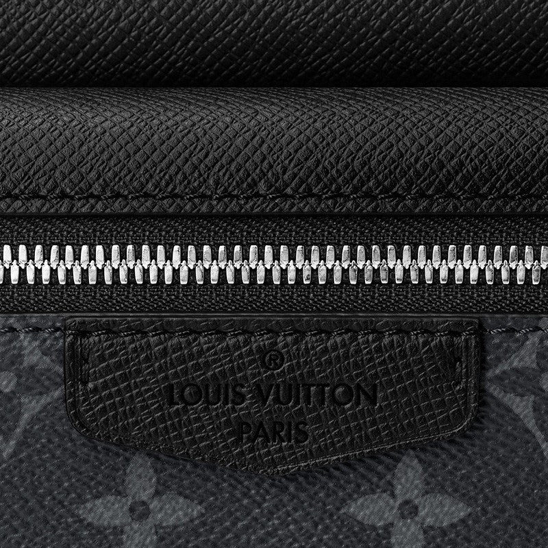 LV M30245 Outdoor Bumbag