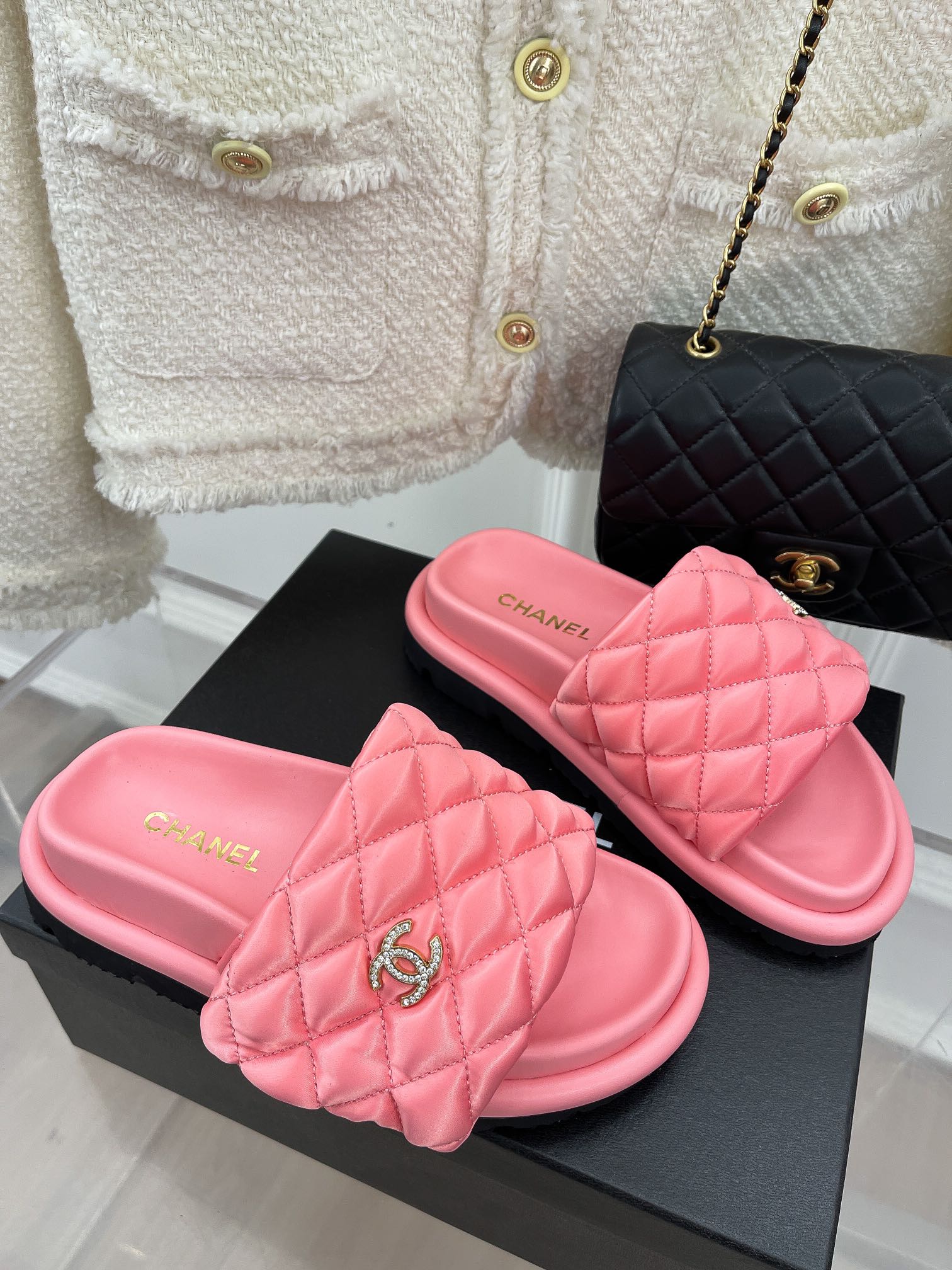 Women_Slippers/Sandals shoes eur 35-43