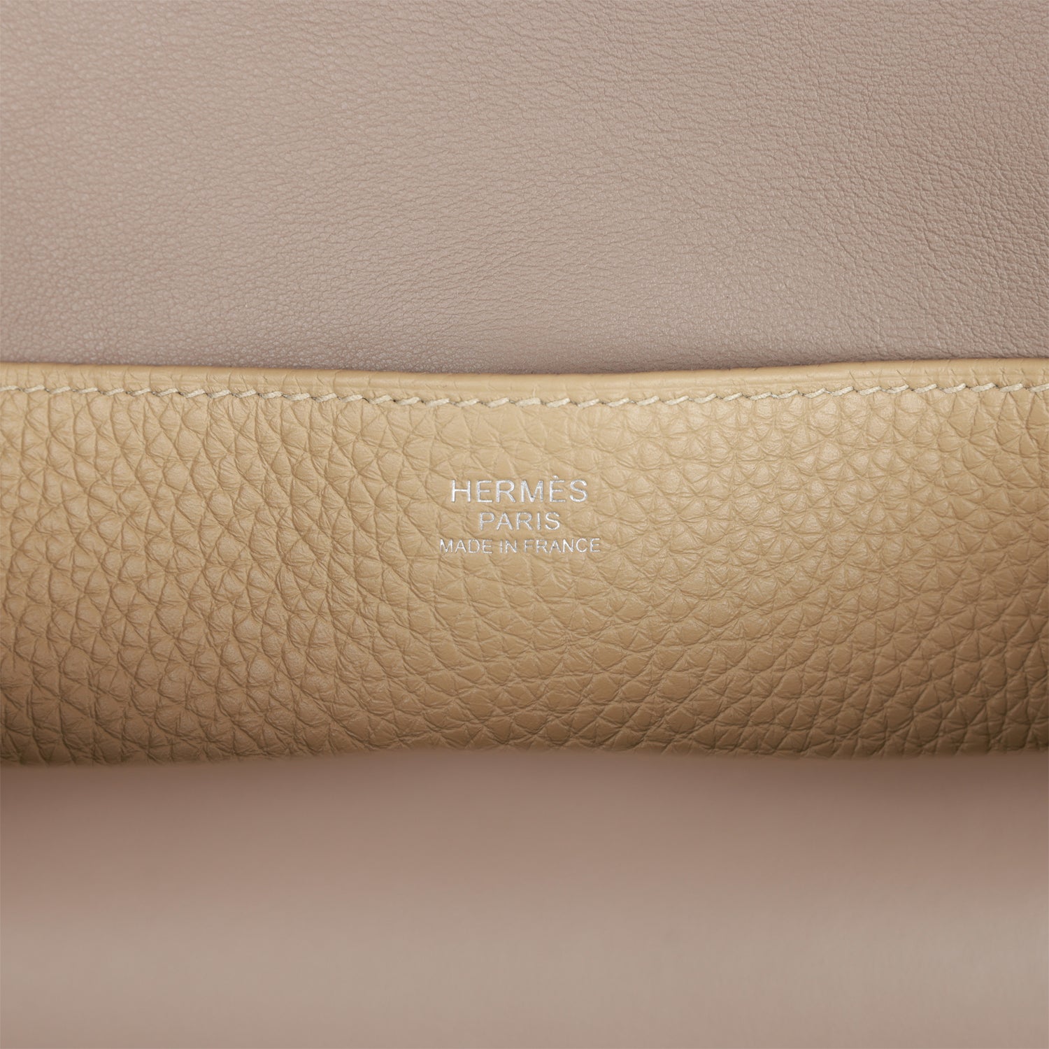 Hermès Halzan 25 Trench Clemence Verso Palladium Hardware