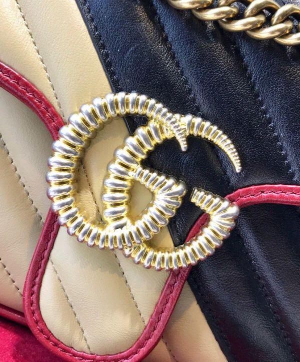 Gucci GG Marmont Twisted Logo Buckle Red Leather Trimming Cream & Black Diagonal Leather Patchwork Women Chic Golden Chian Shoulder bag