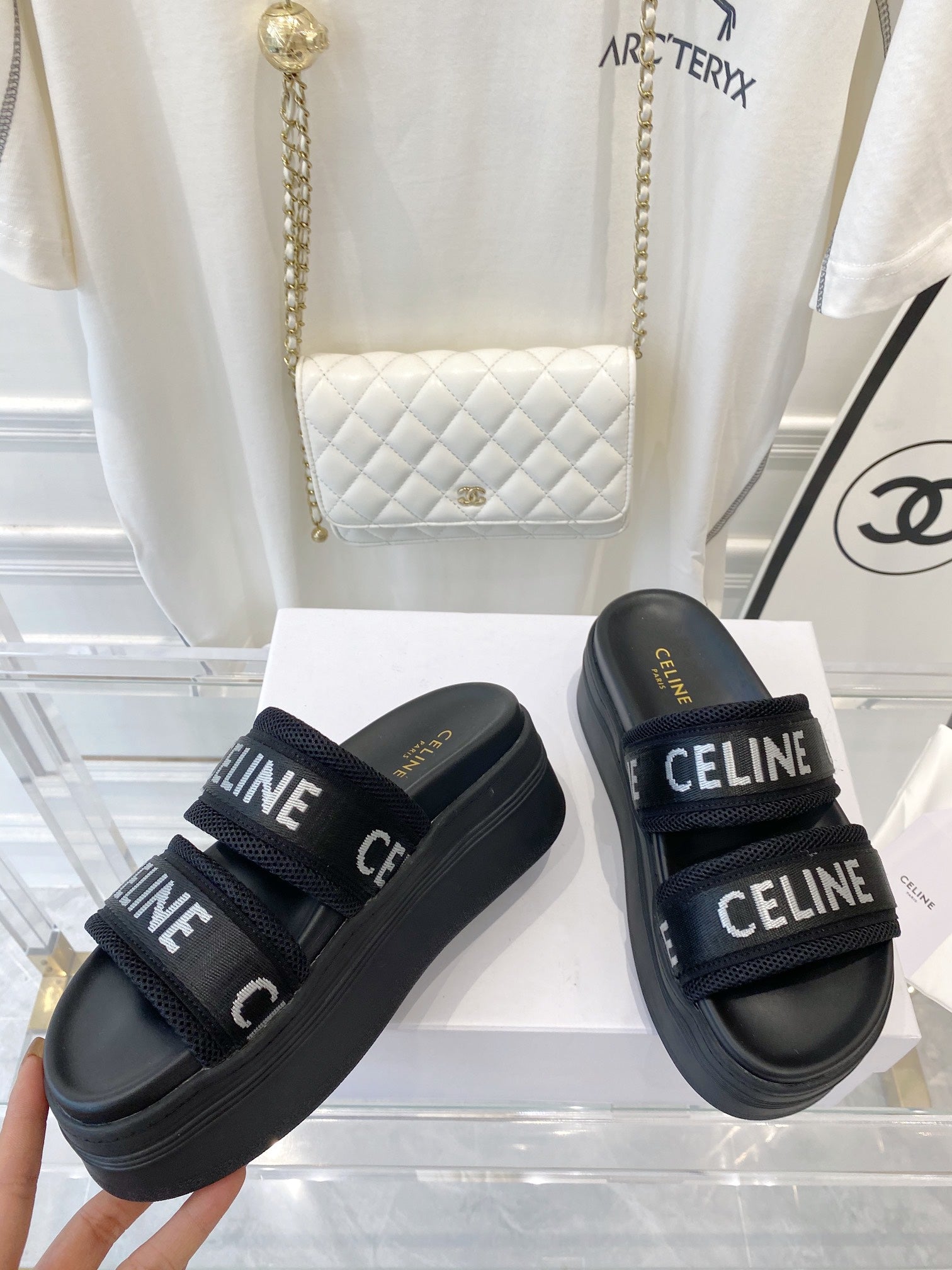 2023 Exclusive letters thick bottom sandals