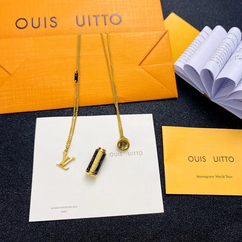 Fashion Perfume Bottle Pendant Necklace