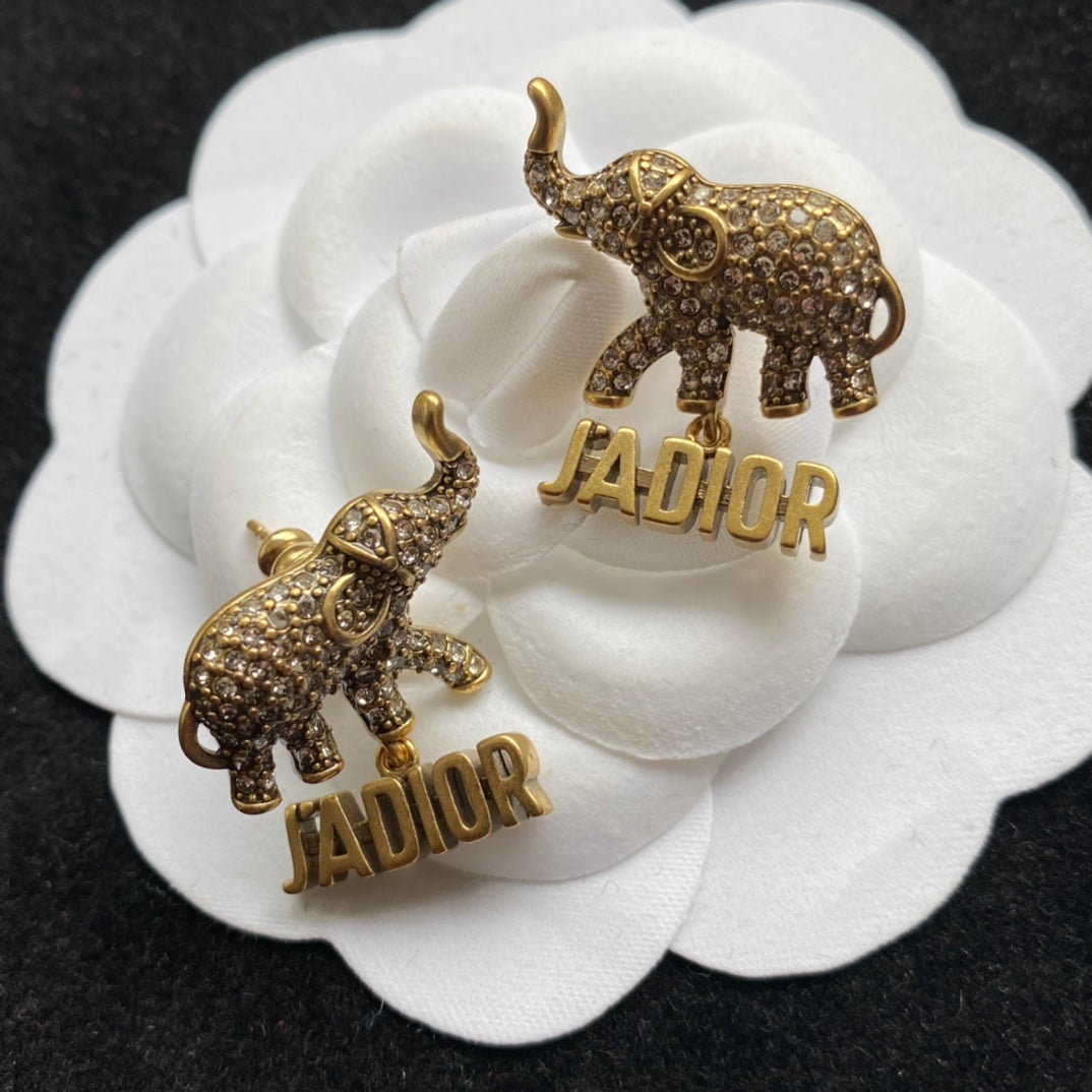 Luxury letter elephant with diamond vintage earrings