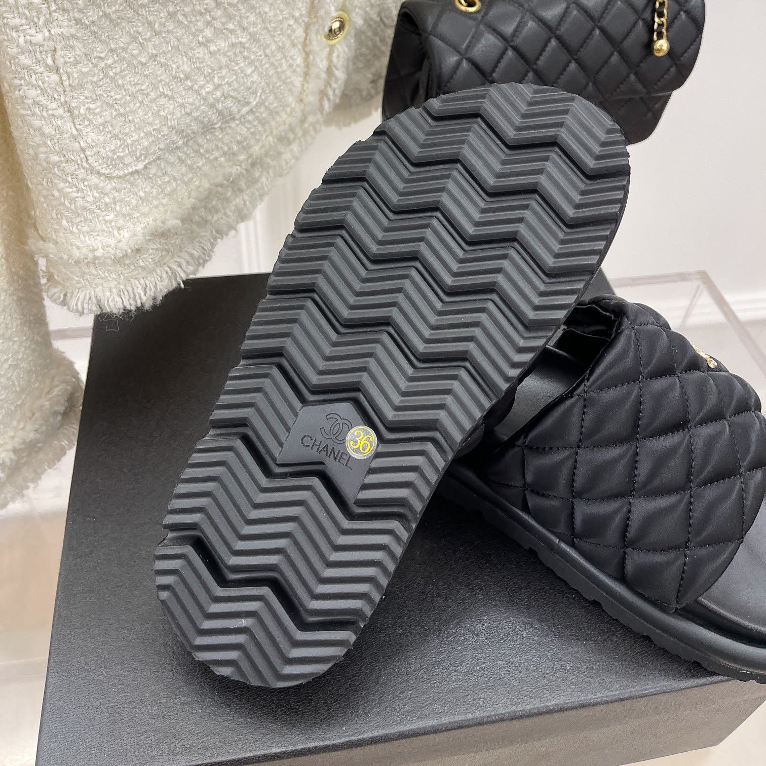 Women_Slippers/Sandals shoes eur 35-43