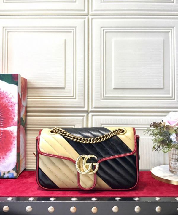 Gucci GG Marmont Twisted Logo Buckle Red Leather Trimming Cream & Black Diagonal Leather Patchwork Women Chic Golden Chian Shoulder bag