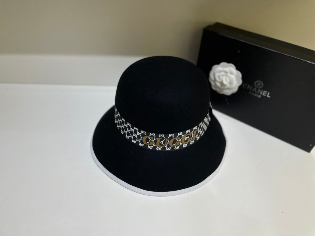 October new trend - wool cap