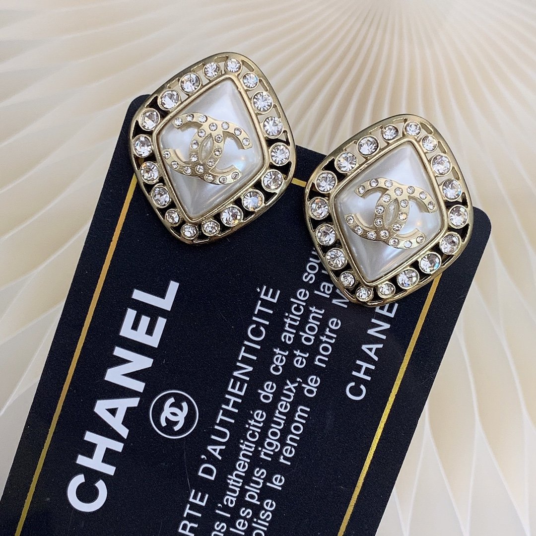 Fashion Hollow Rhinestone Earrings