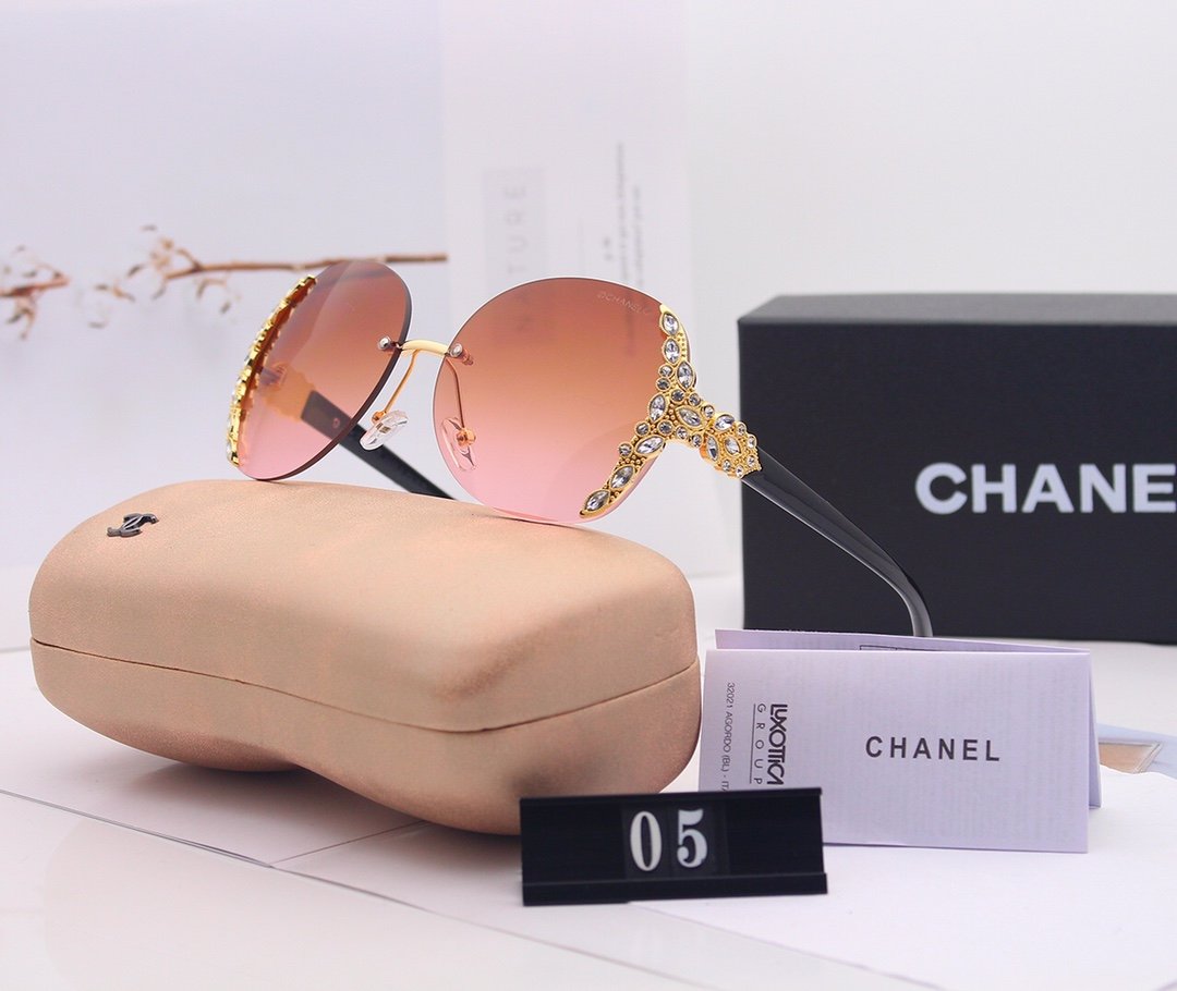 8 Color Women's Sunglasses—05