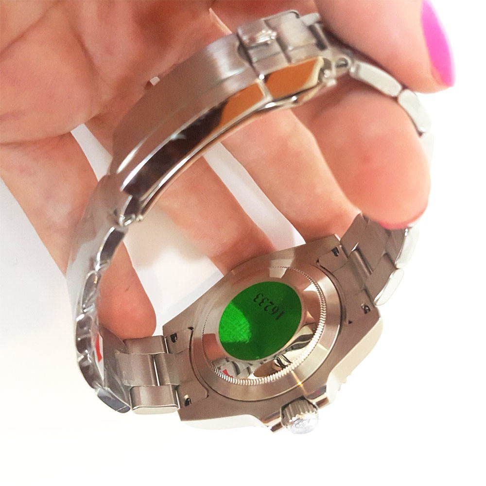 Replica Rolex Submariner 40mm Black Dial 116610LN