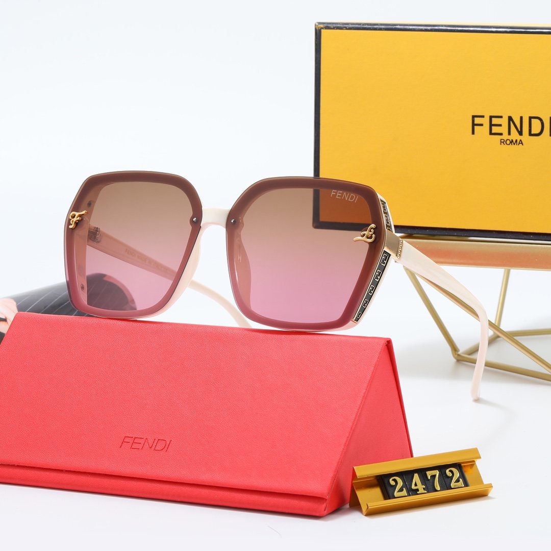 4 Color Women's Sunglasses—2472