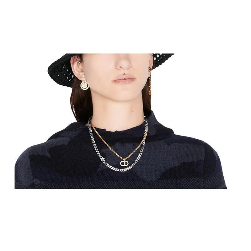 White Mother-of-pearl Classic Earrings