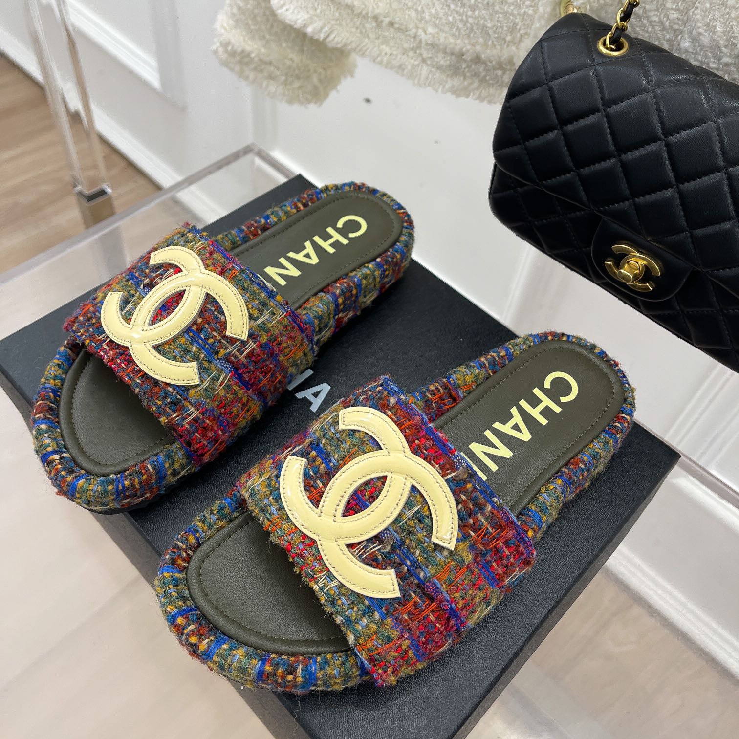 Women_Slippers/Sandals shoes eur 35-41