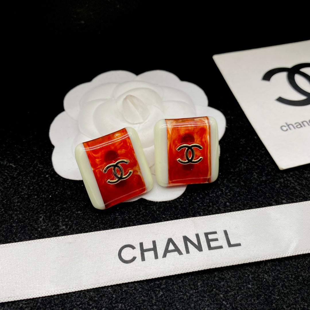 October New Trend-Red and White Gemstone Earrings