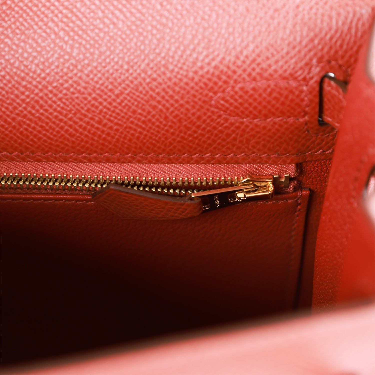 Hermès Kelly Sellier 25 Rouge Venetian Epsom Gold Hardware