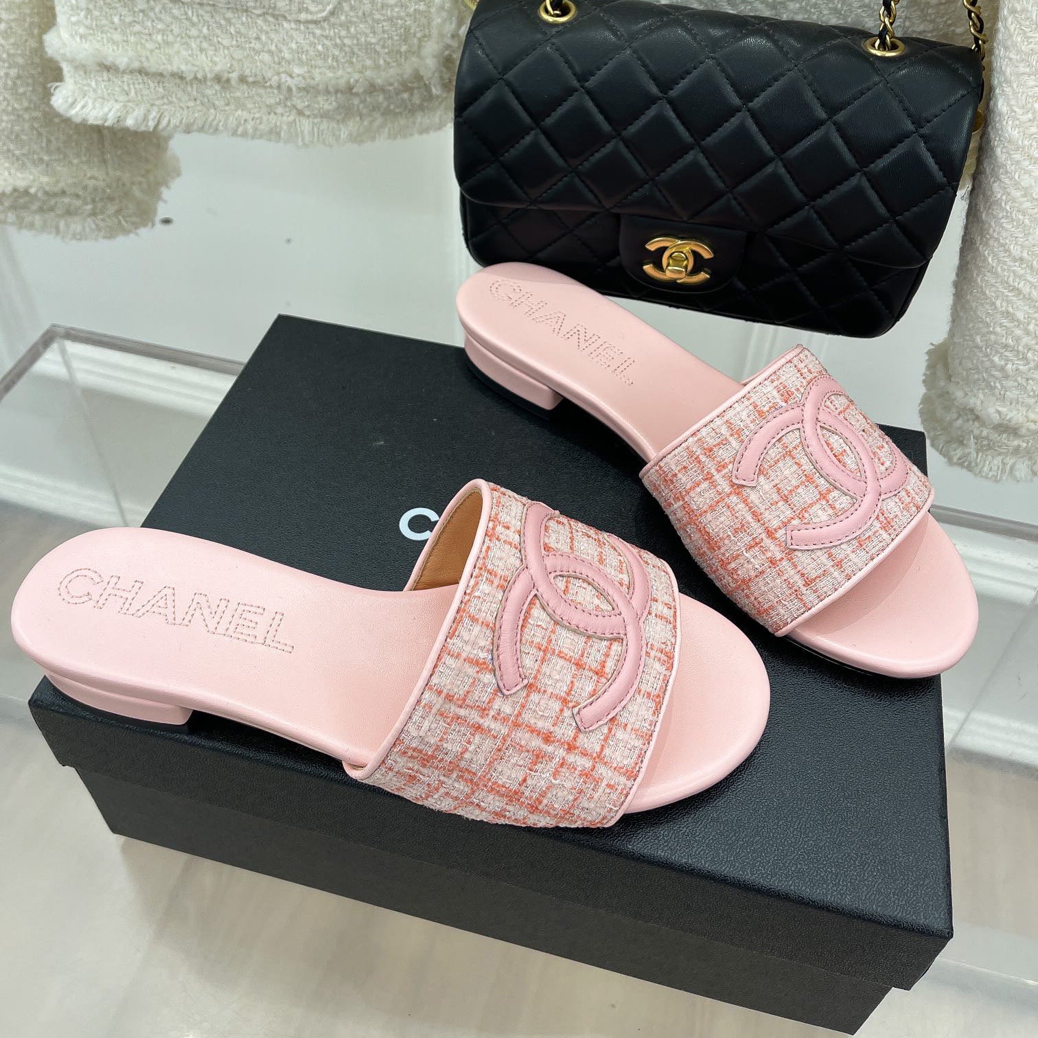 Women_Slippers/Sandals shoes eur 35-41