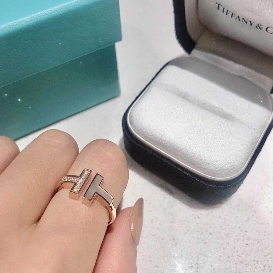 Luxury Double T Ring
