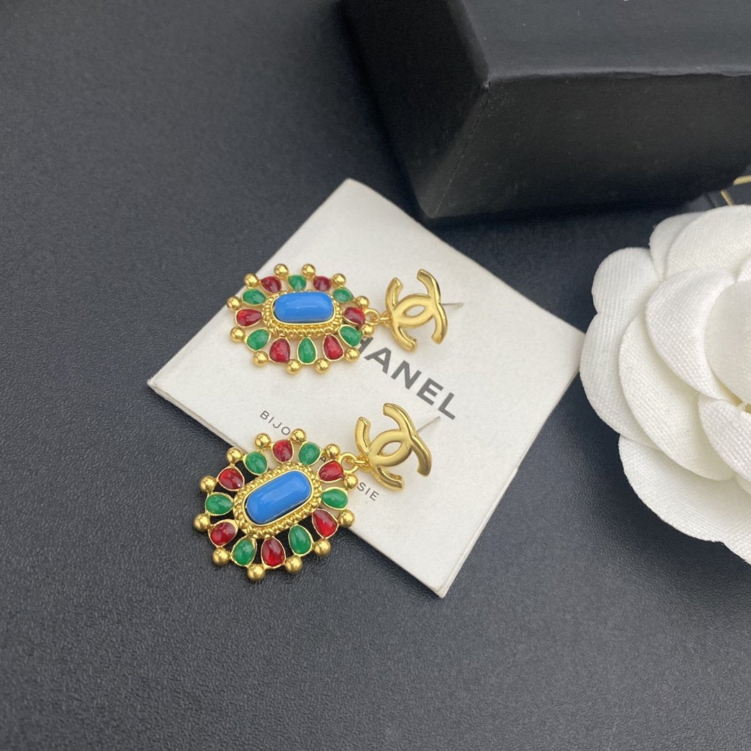 Retro Trend Double C French Totem Earrings