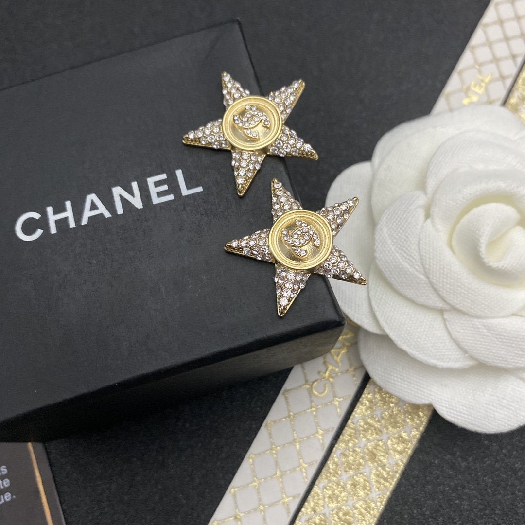 Fashion Five-pointed Star Rhinestone Earrings