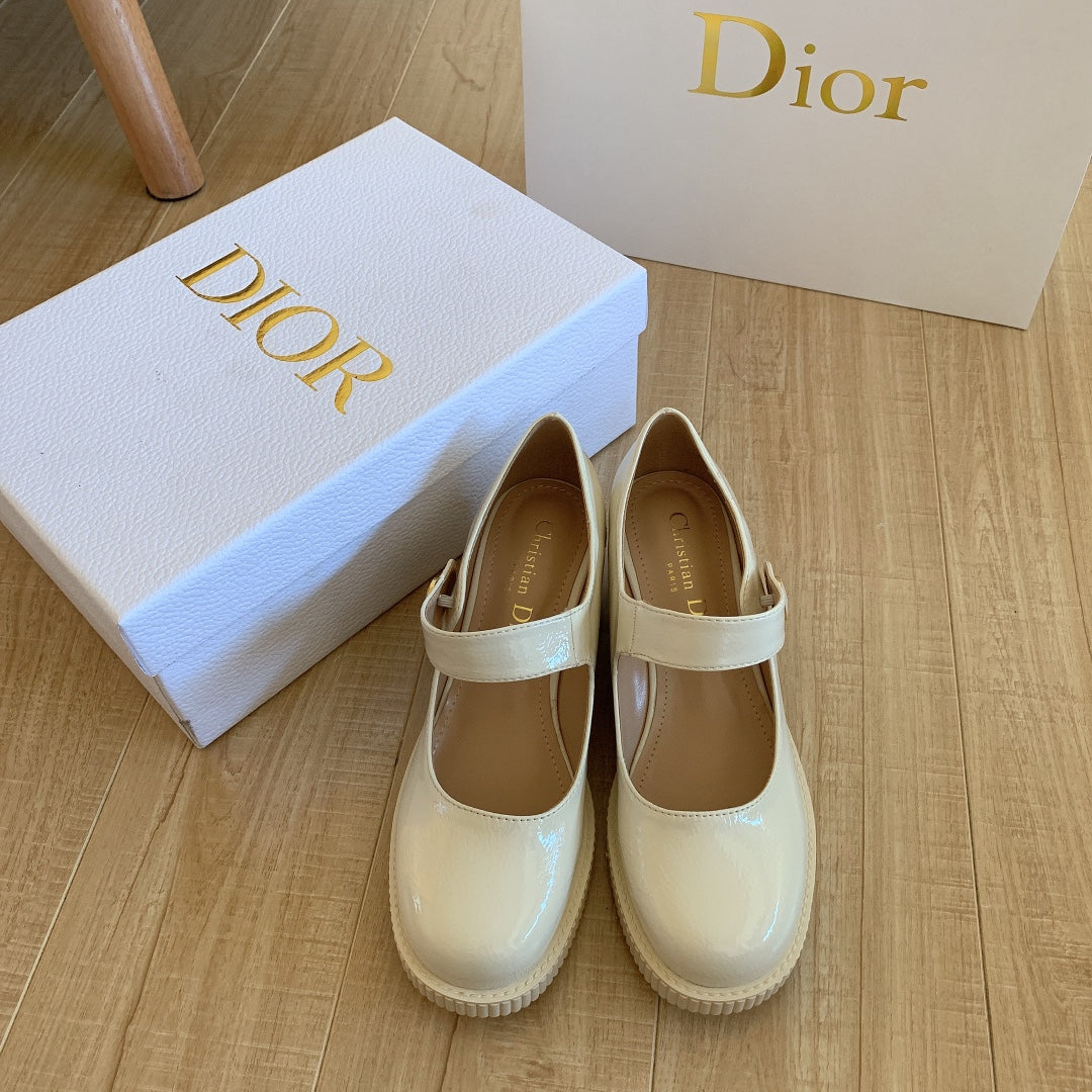 2023 Lucky star enamel buckle high heels