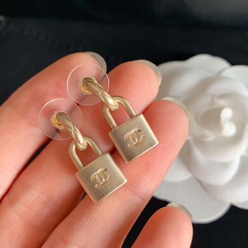 Fashion Small Lock Double C Earrings