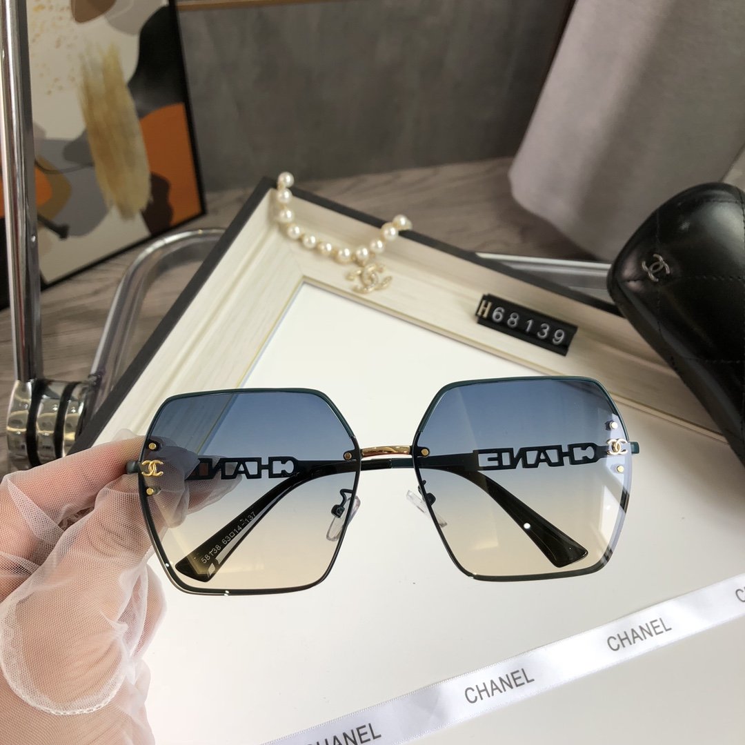 8 Color Women's Sunglasses—1632