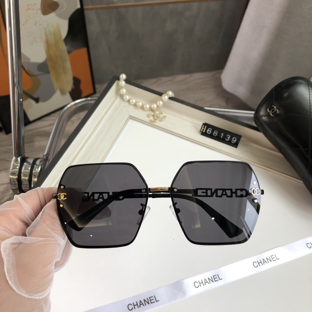 8 Color Women's Sunglasses—1632