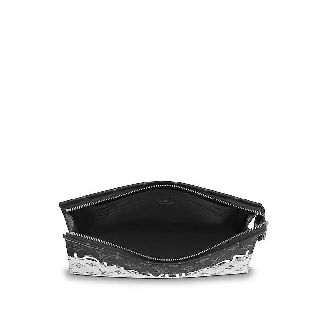 LV Pochette Voyage MM M63039