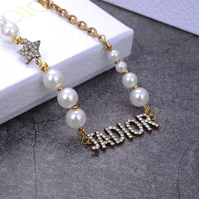 Elegant Pearl Rhinestone Star Pendant Necklace