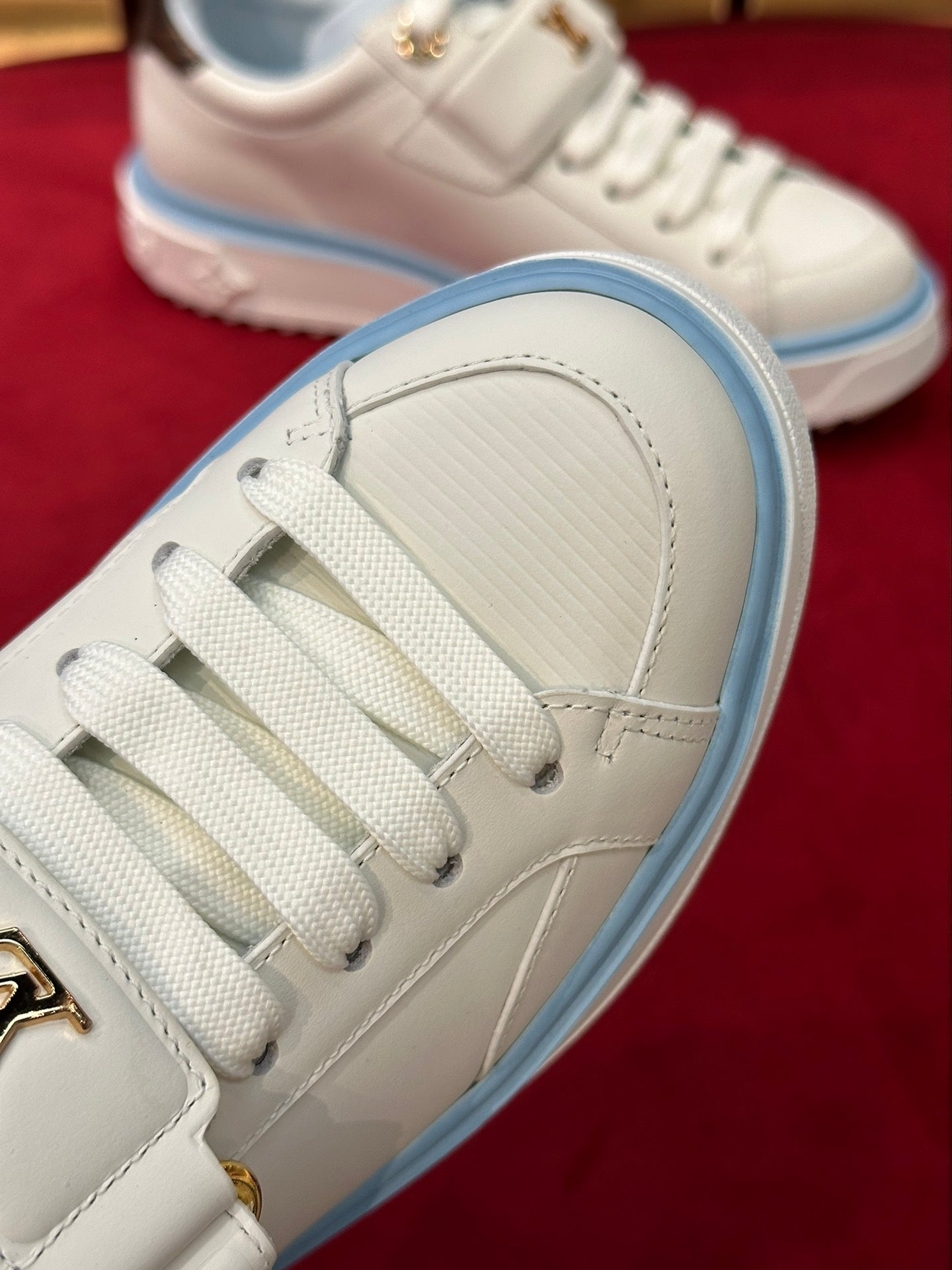 2 colors thick bottom sneakers