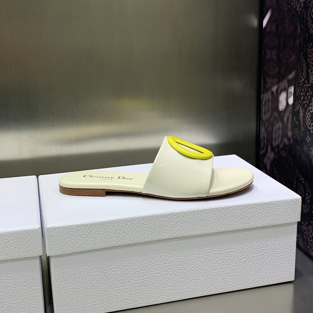 Women_Slippers/Sandals shoes eur 35-41