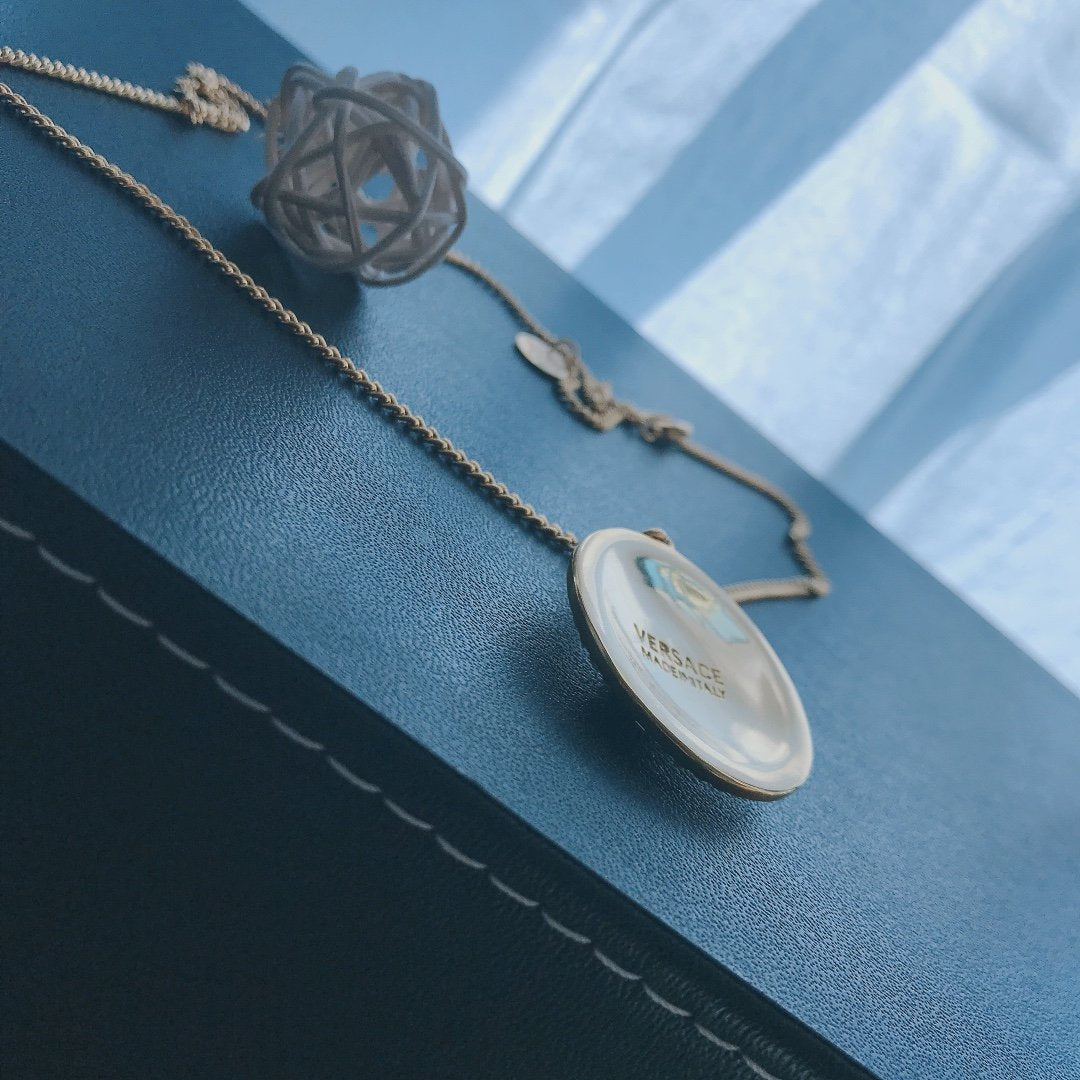 Fashion Beauty Head Rhinestone Necklace