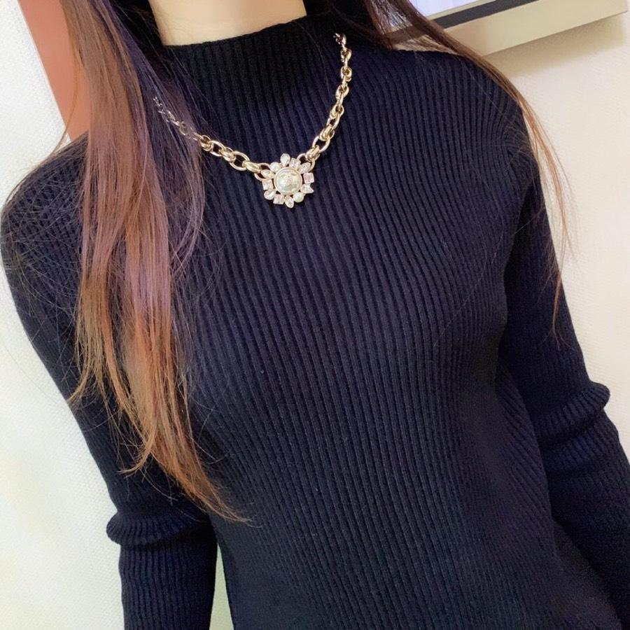 Luxury Crystal Pearl Necklace