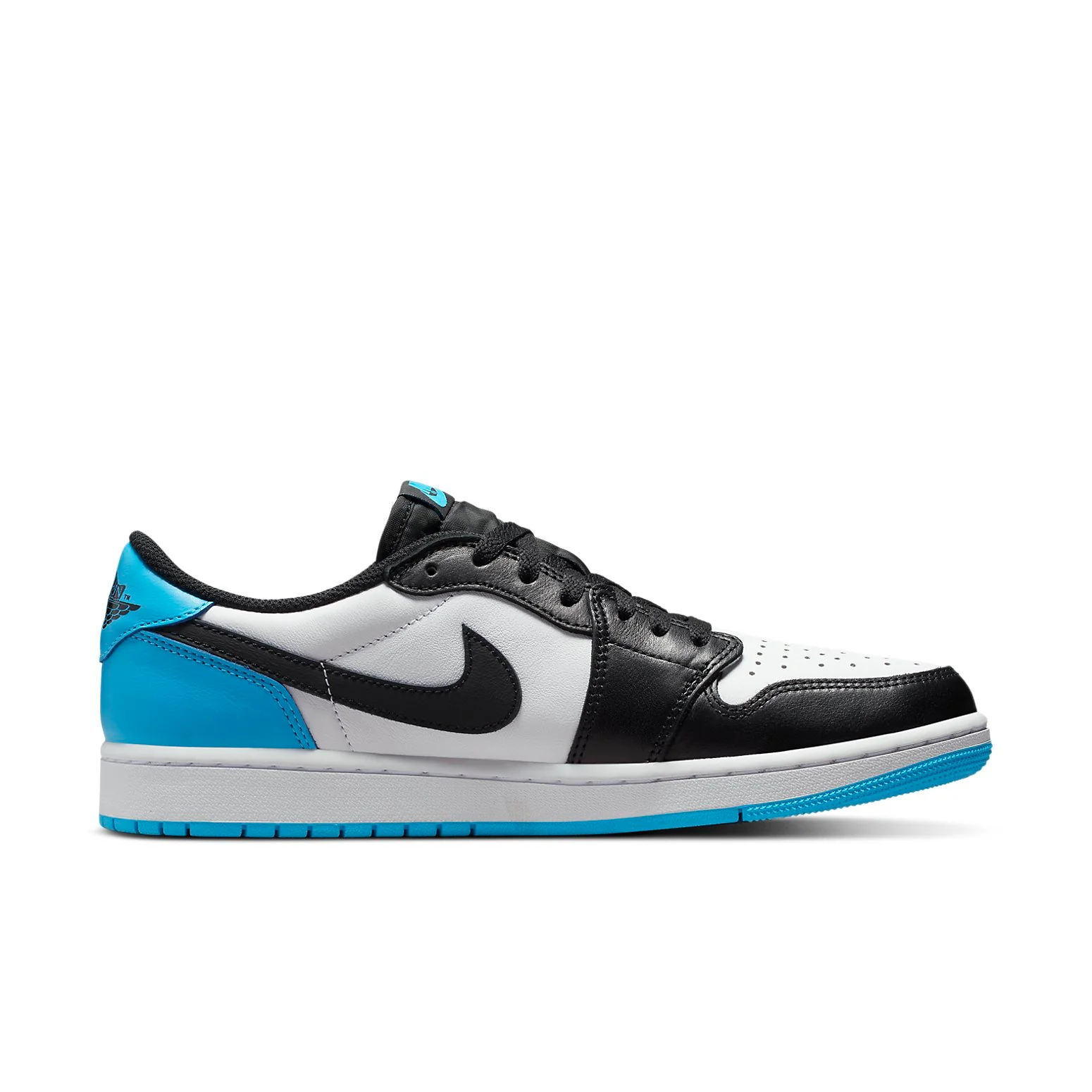 Air Jordan 1 Retro Low OG 'UNC' CZ0790-104