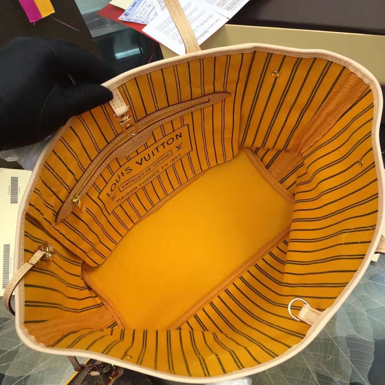 LV Neverfull MM Bag Monogram Canvas M40997